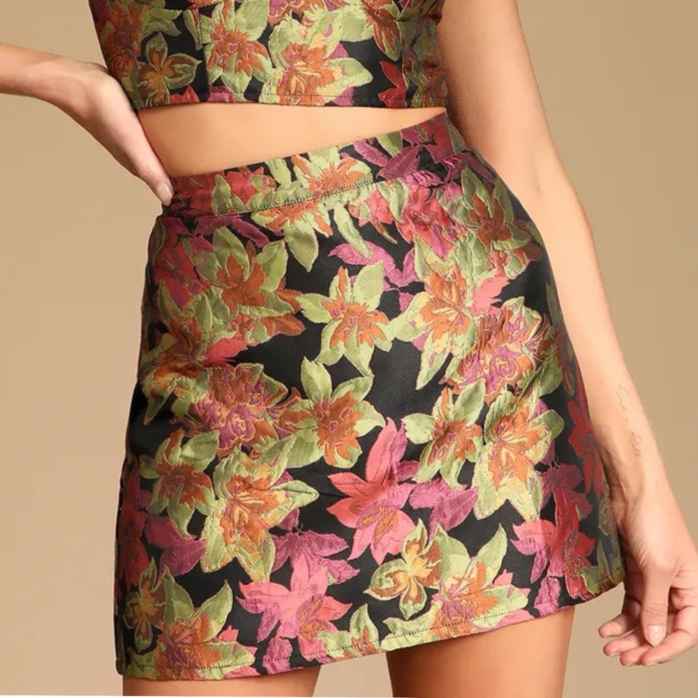 NWT Lulus Island Night Skirt (S)